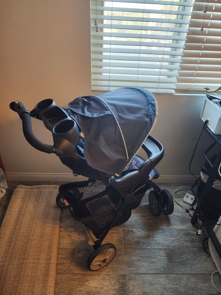 Graco Snugride 30 Car Seat And Stroller