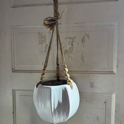 Hanging Ceramic Jute Plant Holder.