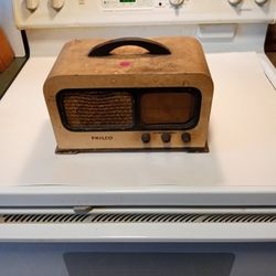 Philco Vintage (Tube) Radio 