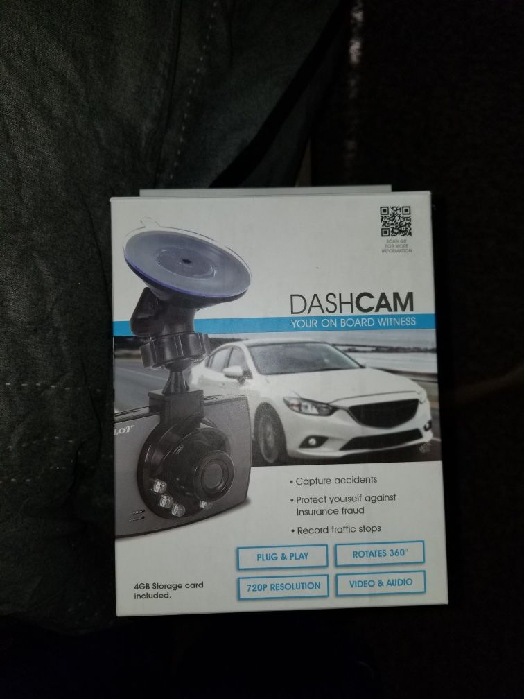 Vehicle dash cam