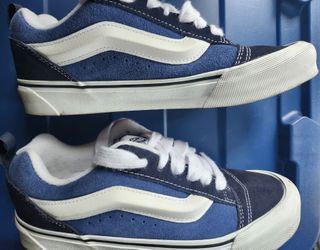 Vans Womans Knu Skool , puffy suede uppers with 3d molded sidestripe, size 6.5