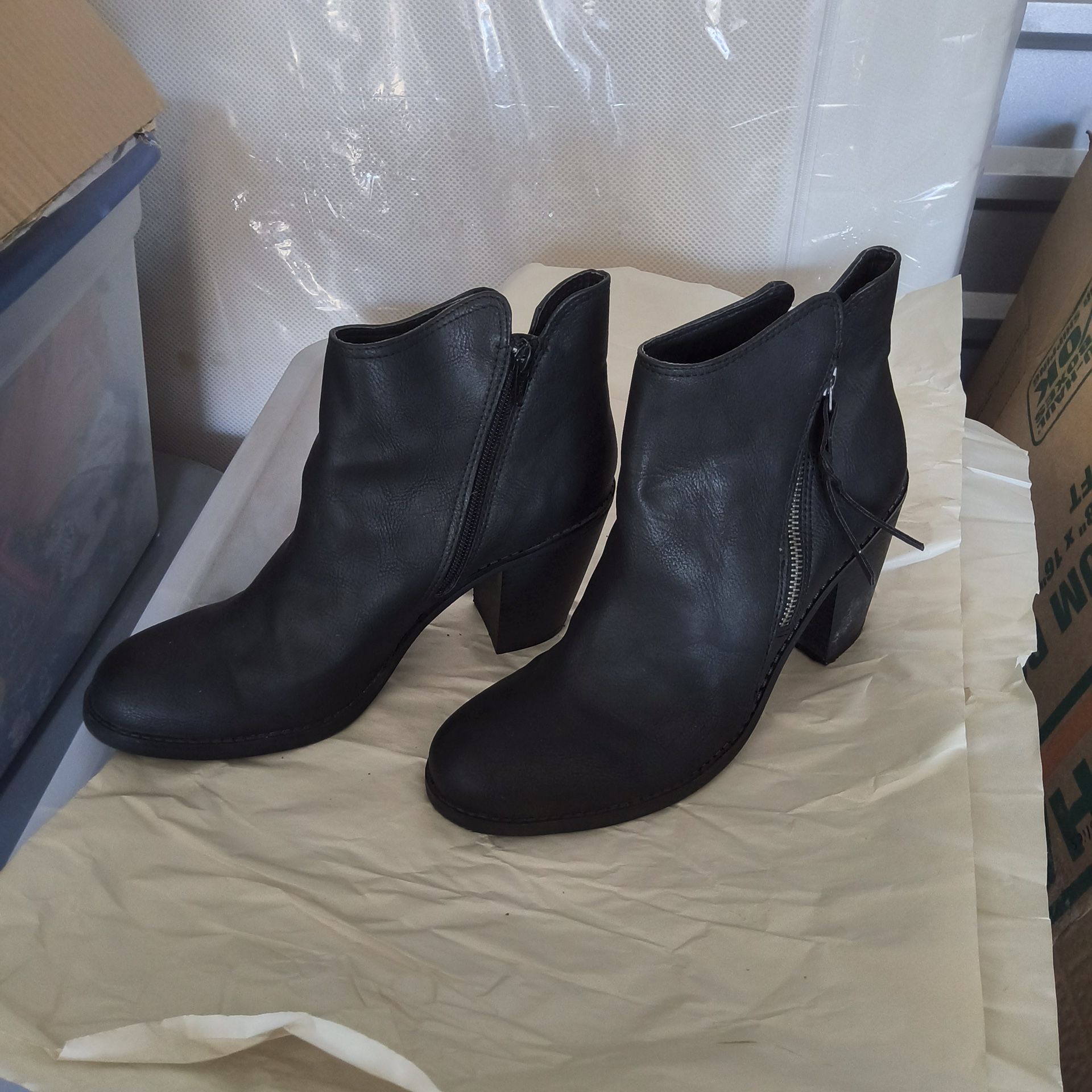 Black Boots