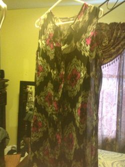 Summer dress never worn size large