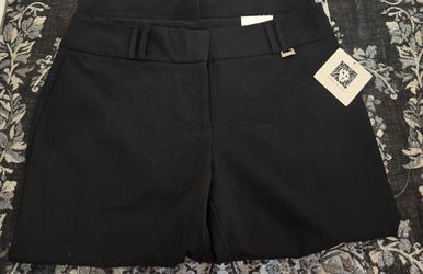 ANNIE KLEIN STRAIGHT LEG SIZE 4 BRAND NEW