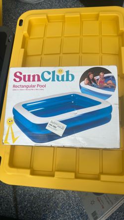 Plastic swimming pool