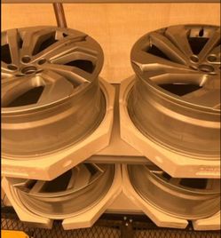 OEM Volkswagen Atlas 20” SEL premium wheels