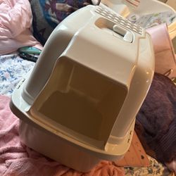 Litter Box With Handle ! 