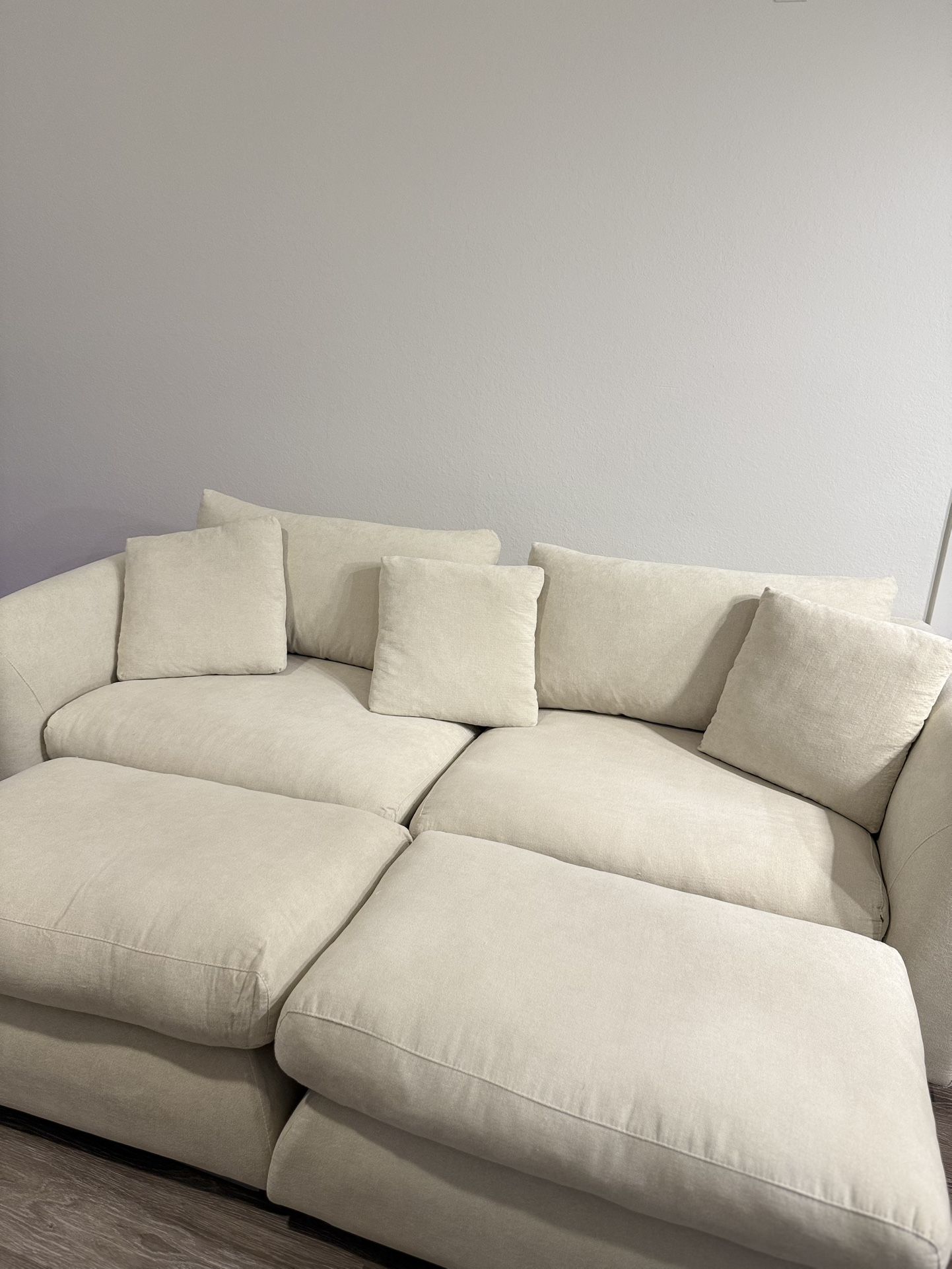 Beautiful Sofa And Two Ottomans Like New