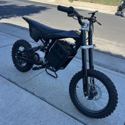 Razor Dirt Rocket Pro Spec - E-Bike