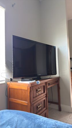 TV 46”