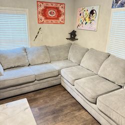 Broyhill Sectional Couch 