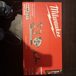 Milwaukee Tool Set