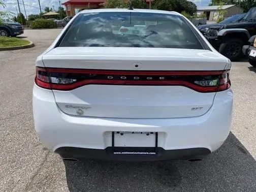 Dodge Dart 2013 + Apple CarPlay Radio Installed