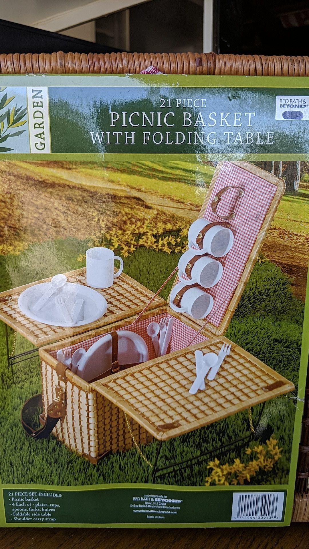 21 piece picnic basket with folding table from bed bath and beyond