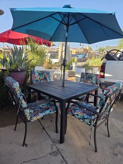 Really nice patio set