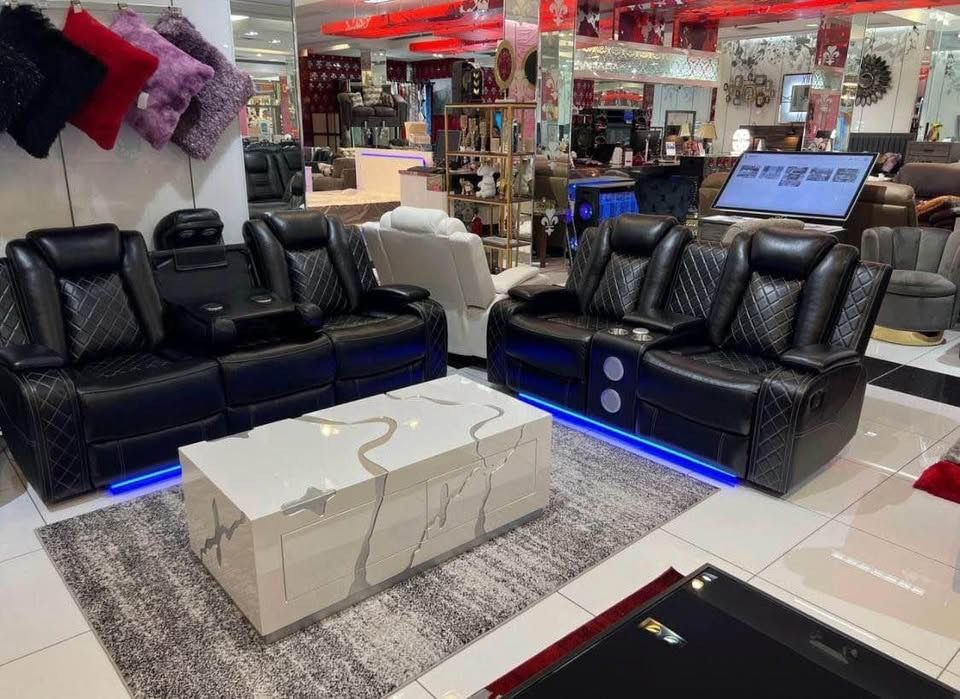 Black Recliners , Sofas , Loveseats, Sectionals