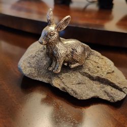 Bunny Rabbit Tea Pet Desk Mate