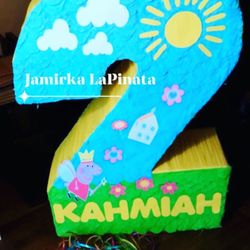 Peppa Pig Theme Piñata 