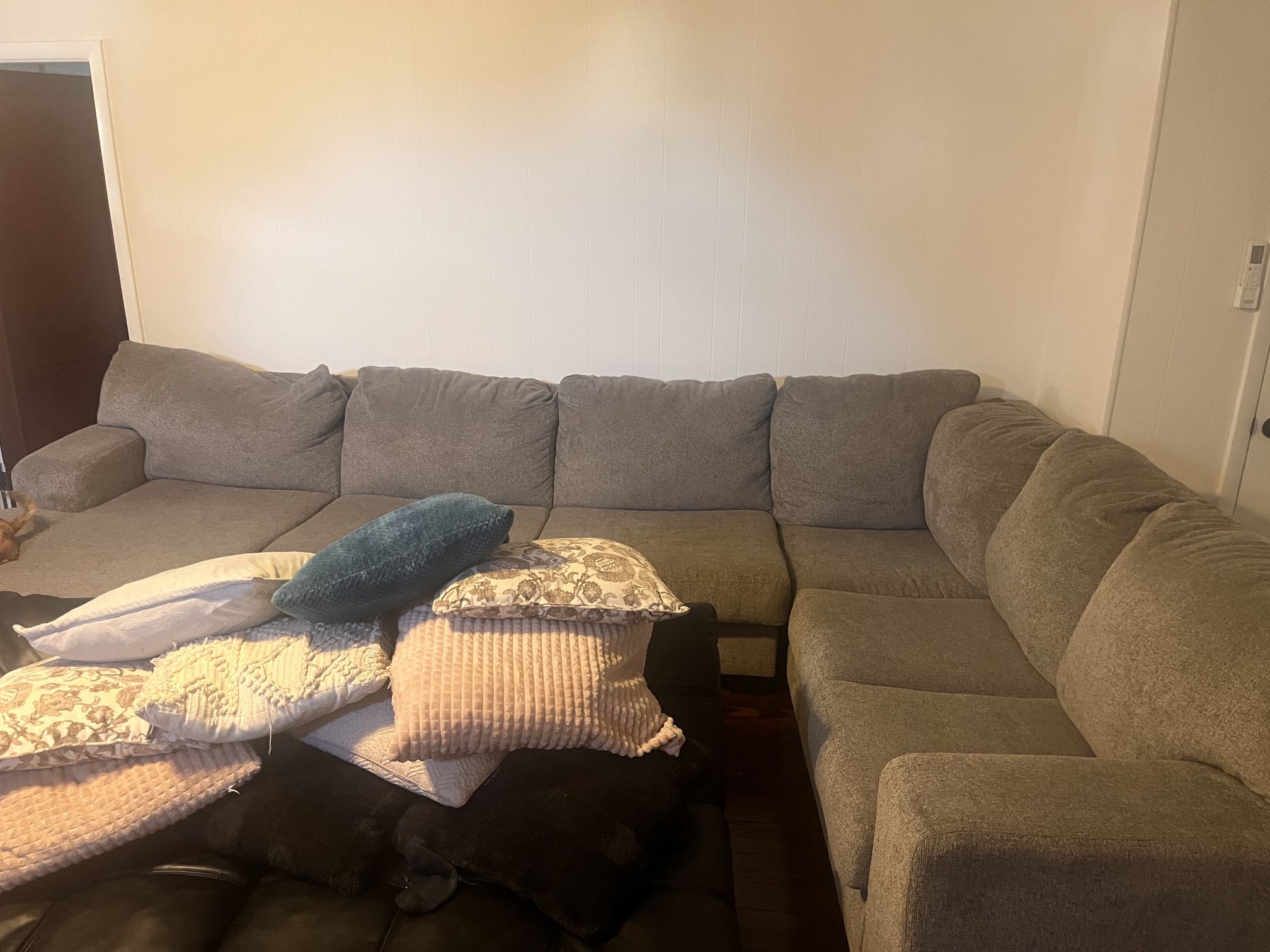 LARGE Sectional couch/ Sofa