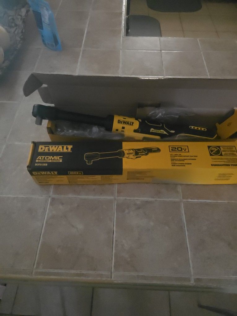 Dewalt Atomic Compact Series