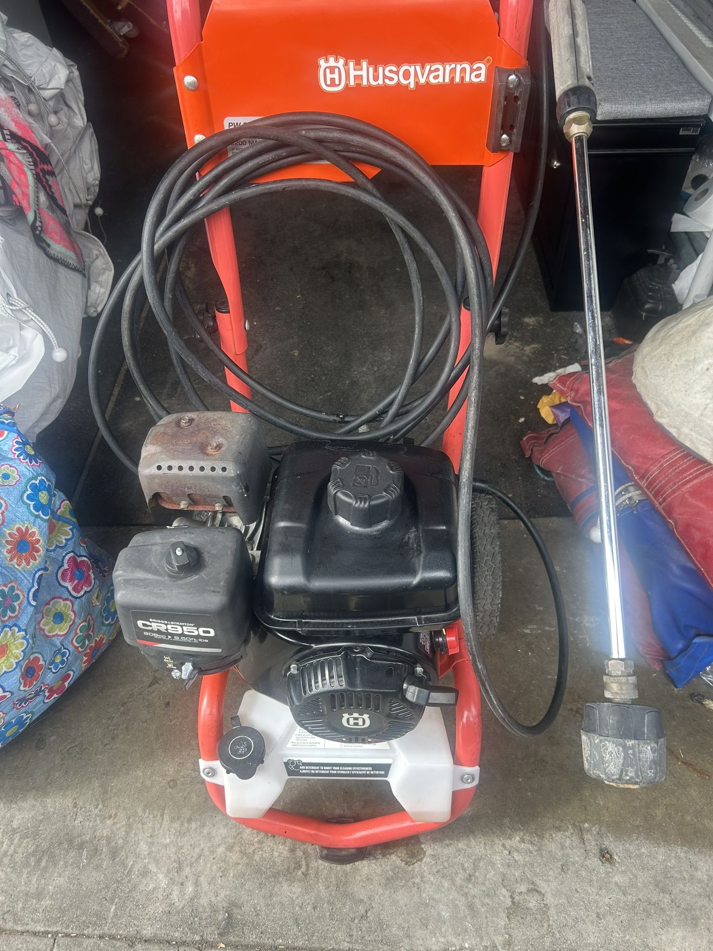 Pressure Whaler $250