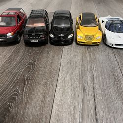 Diecast 1/18 scale cars lot of 5 cars 30 dollars for all of them 