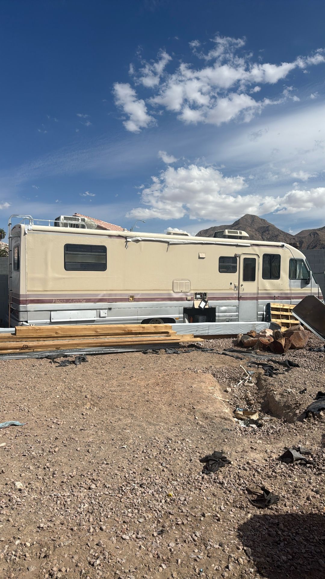 RV 1990’s Pace arrow RV For Sale