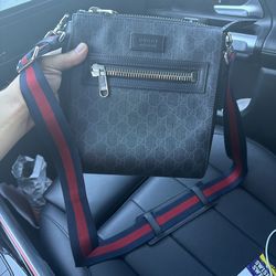 gucci hand bag