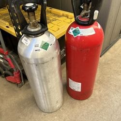 CO2 Tanks