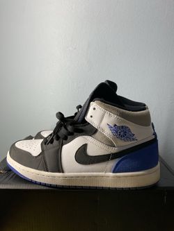 Air Jordan 1 mid-top SE size 11
