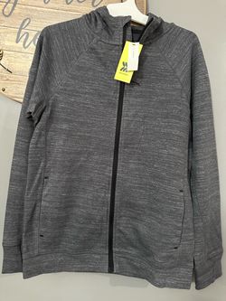 All in motion boy sweater XL