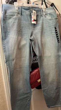 Torrid Jeans Size 24 crop