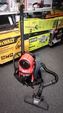 Milwaukee M18 FUEL Backpack Vacuum with Attachments (TOOL ONLY)