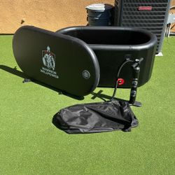 XL Cold Plunge Tub - Broken - See Photo 