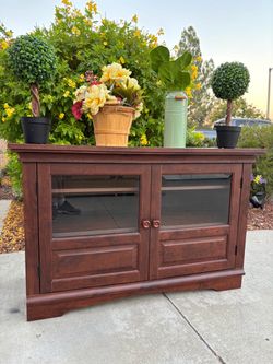 Media TV Stand Entertainment Center Good Condition