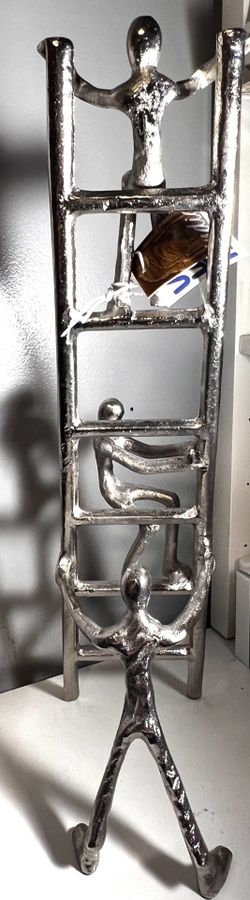 Silver Dec Figurine