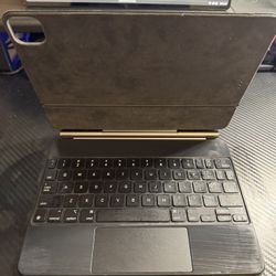 Apple Magic Keyboard  - iPad Pro 11