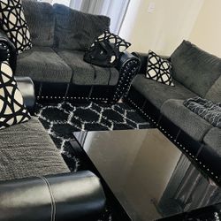 Set Of 3 With Pillows and Living Room Black table 