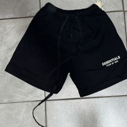 ESSENTIAL SHORTS 