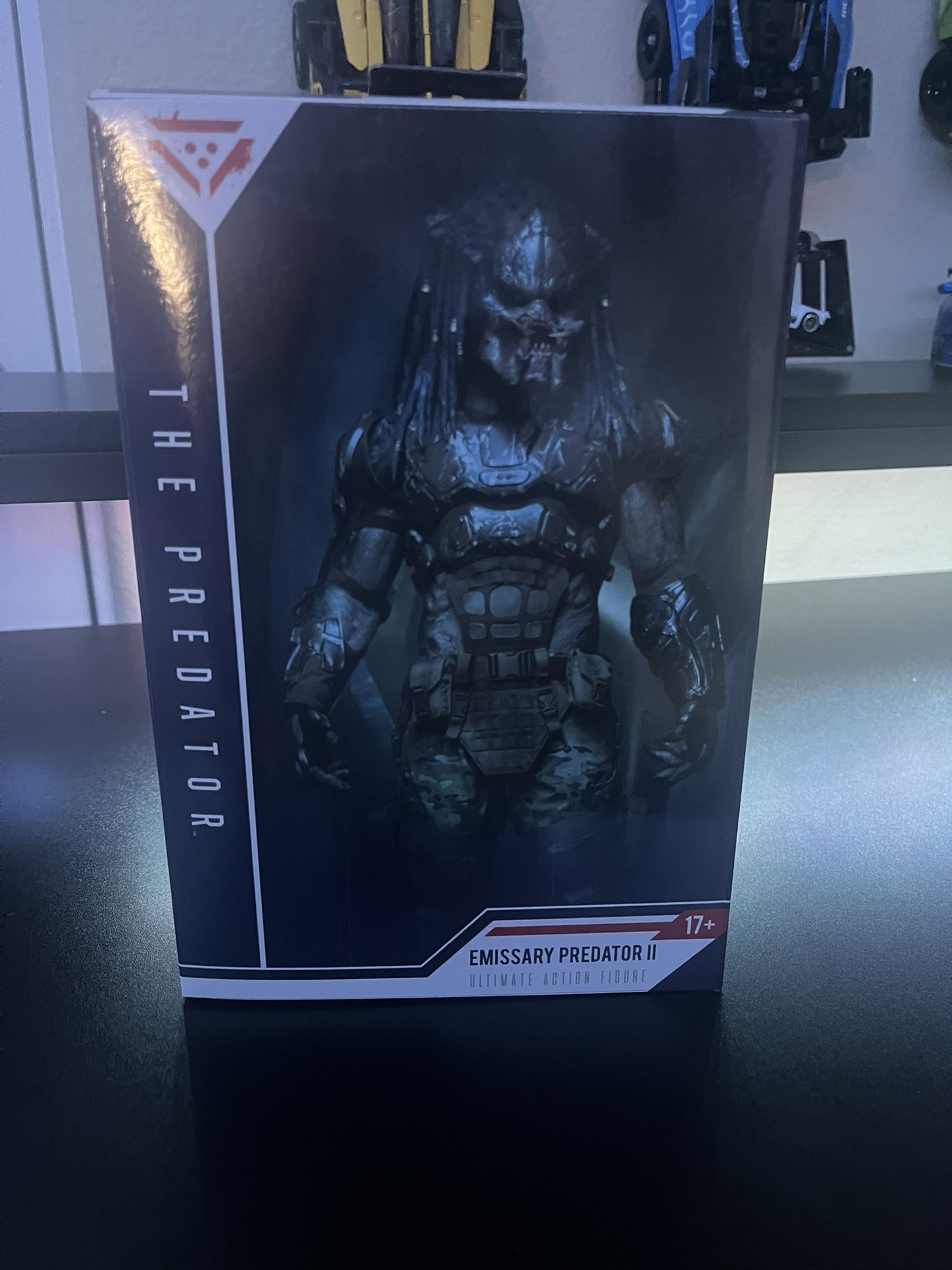 “THE PREDATOR” EMISSARY PREDATOR 2 (BLUE)