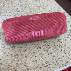 JBL CHARGE 5 BLUETOOTH SPEAKER•NEW•