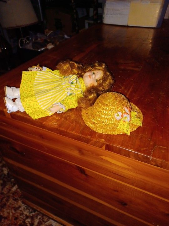 Vtg. 1991 Seymour Mann Collectible Bisque Connosaire Doll With Flower Basket And Straw Hat.