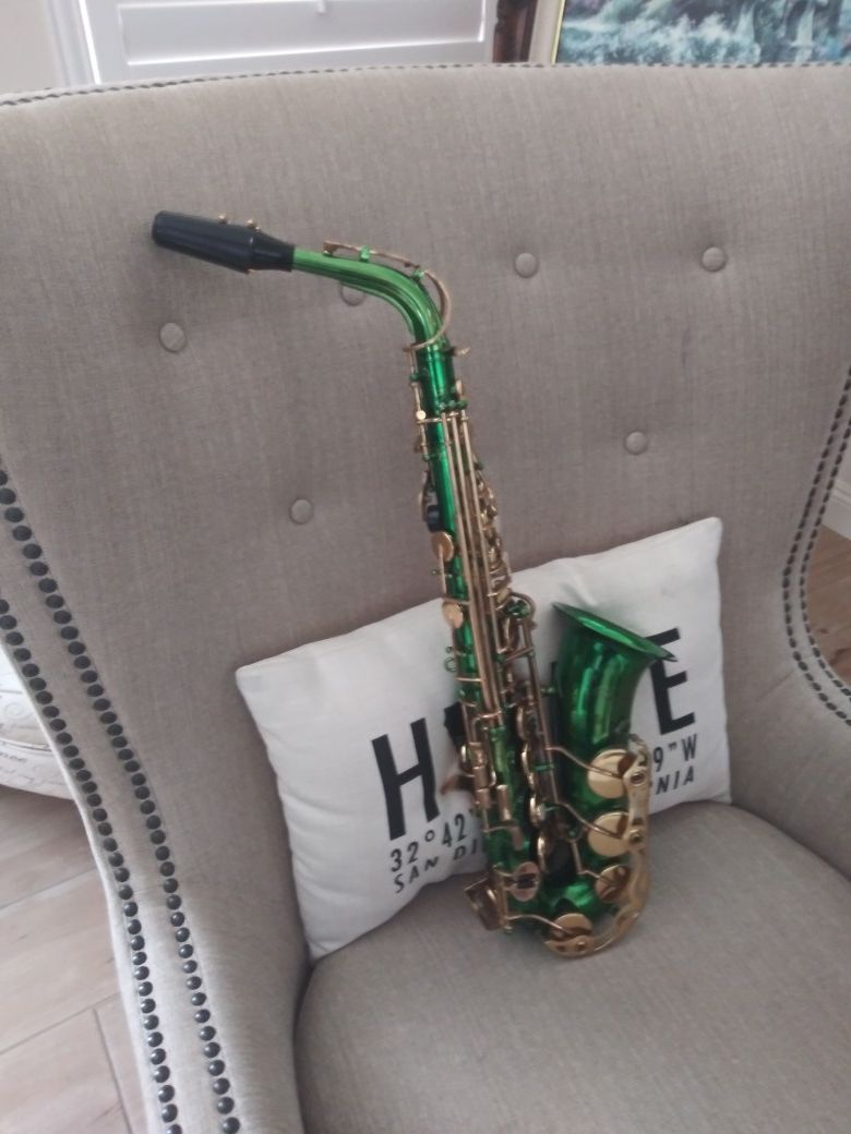 Rossetti Alto Saxophone