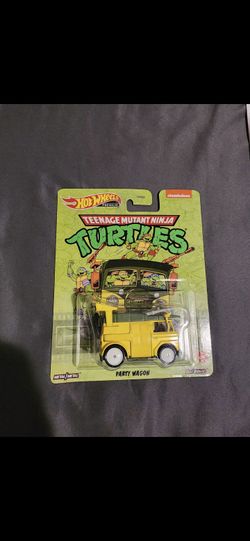 Hot Wheels GJR50 Teenage Mutant Ninja Turtle Party Wagon - Yellow