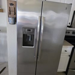 GE Refrigerator