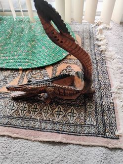 Wooden decor crocodile pickup only cash
