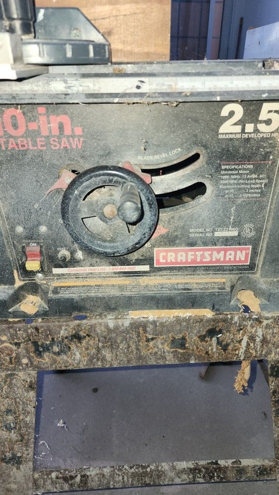 Craftsman 10 inch 2.5 horsepower, Portable table, saw with stand.