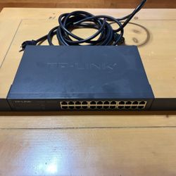 TP-Link TL-SG1024D 24 Port Gigabit Switch