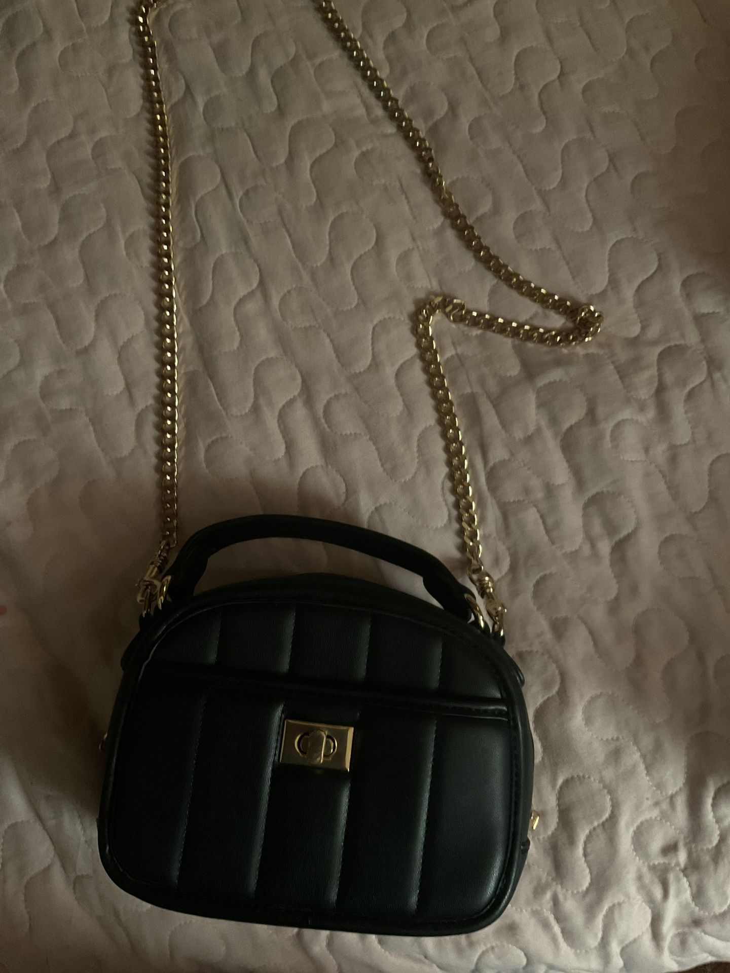Forever 21 Black And Gold Cross Body Purse