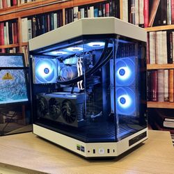 Custom Black & White Gaming PC / i9-13900KF 24-Core / NVIDIA RTX 4070Ti / 32GB DDR5 / 1TB SSD Liquid Cool